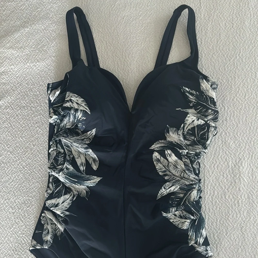 Miraclesuit Tropica Toile Temptress One Piece Swimsuit, Size 10, $190